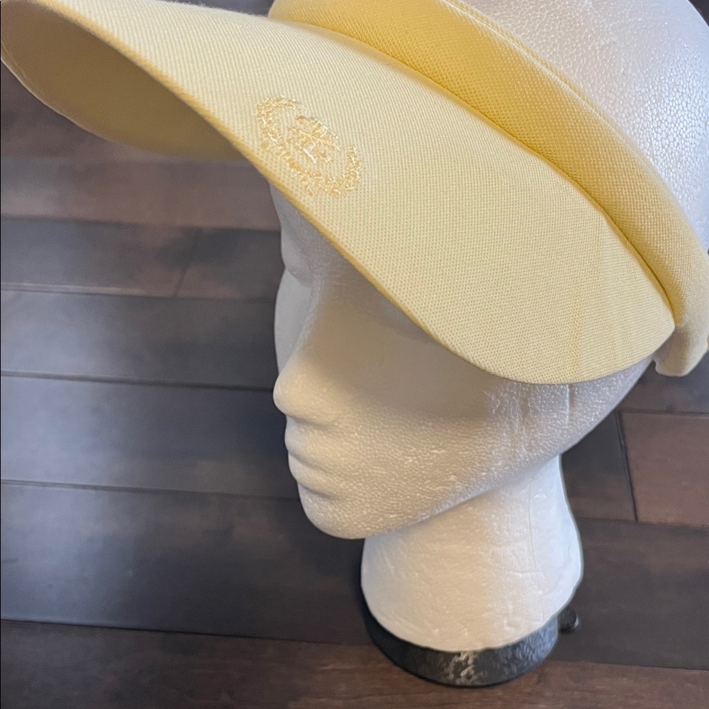 IZOD Golf Visor Cap